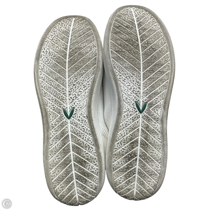 Shoes Sneakers By Vivaia In Green & White, Size: 11.5