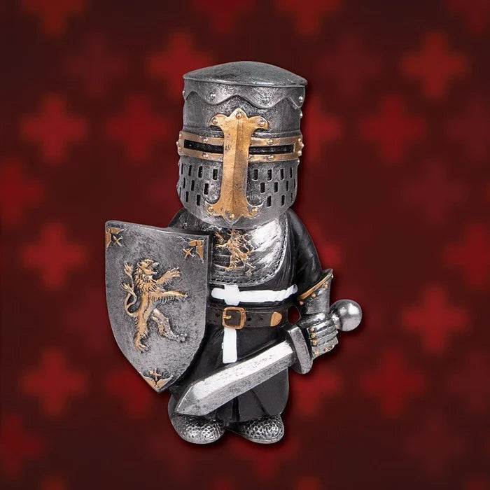 Shorty Lionheart Knight Statue