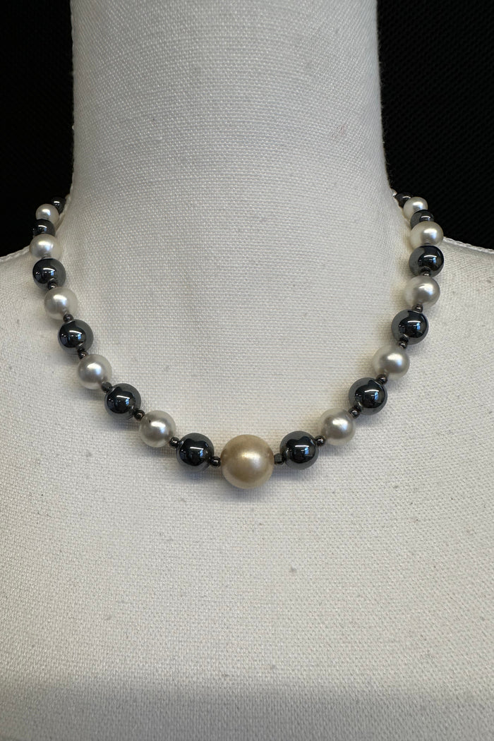 Silver & Faux Pearl Short Necklace image 0