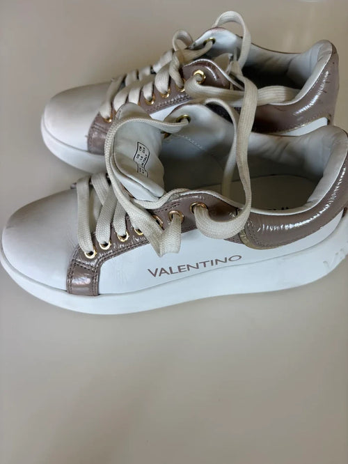 Valentino-skinnsneakers