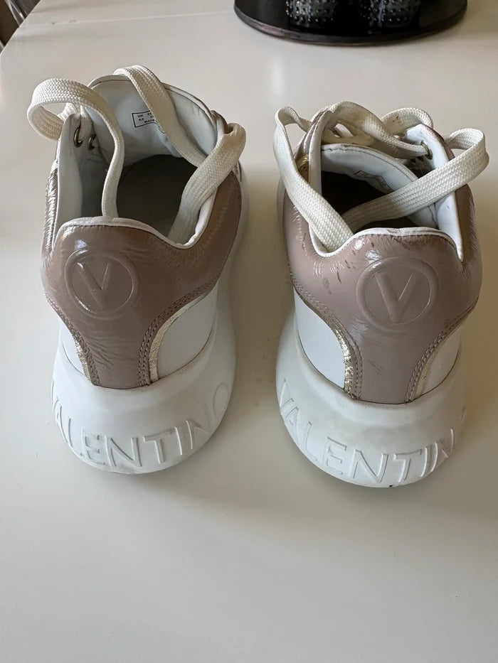 Valentino-skinnsneakers