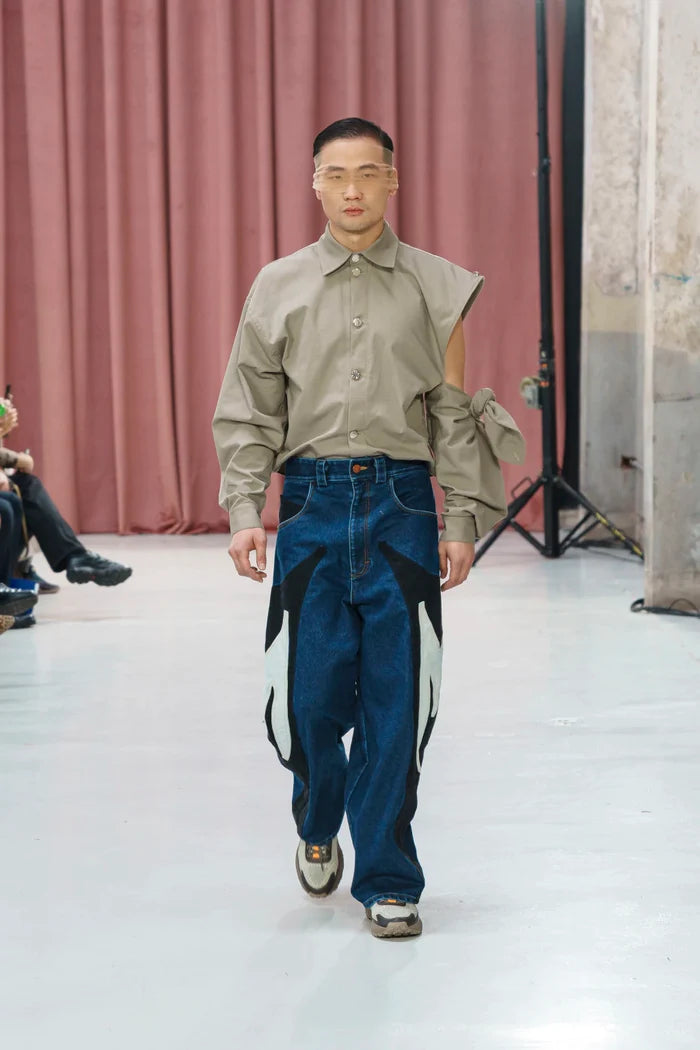 MANCANDY Wide Shirt in heavyweight cotton twill with oversized silhouette.