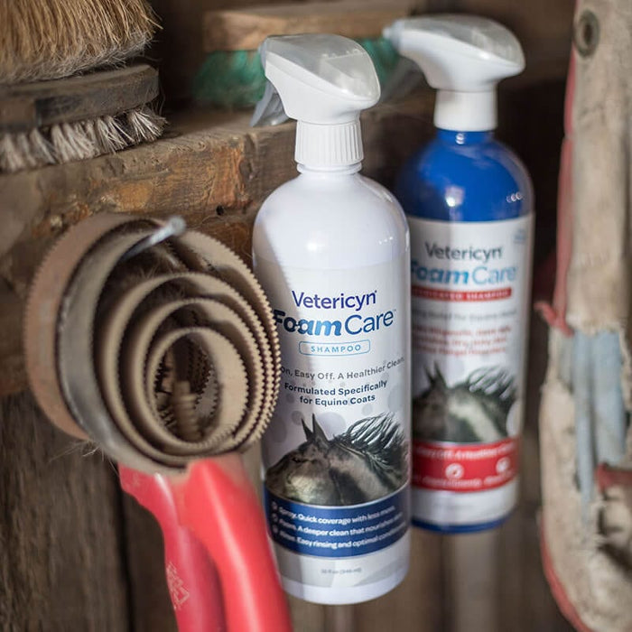 Spray-On Equine Shampoo with LuxShine