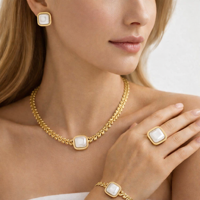 Squared Up Pearl Set
