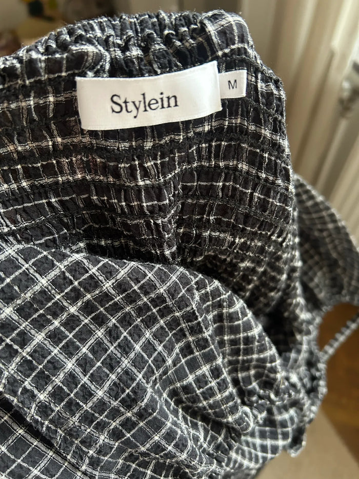 Stylein Janika-klänning NWOT