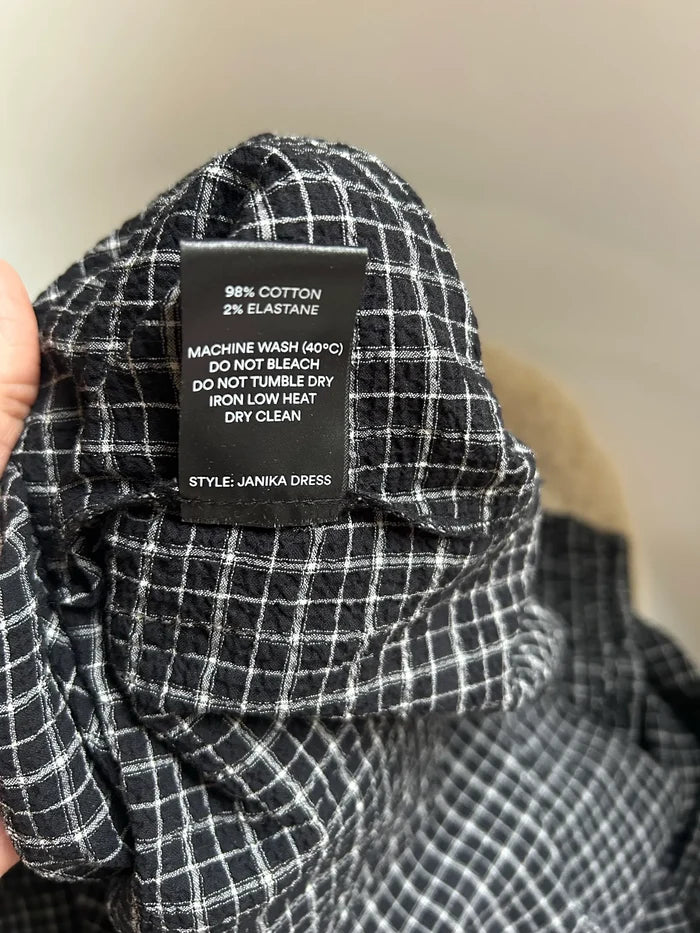 Stylein Janika-klänning NWOT