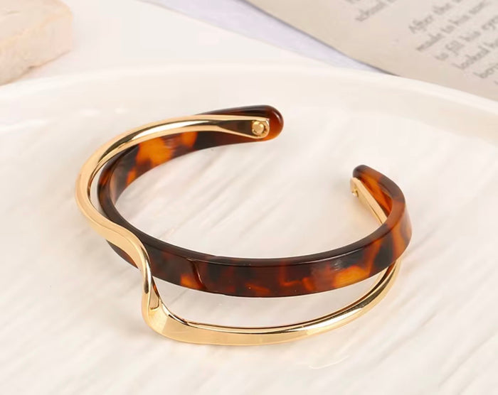 Twisted Resin & Gold Cuff Bracelet