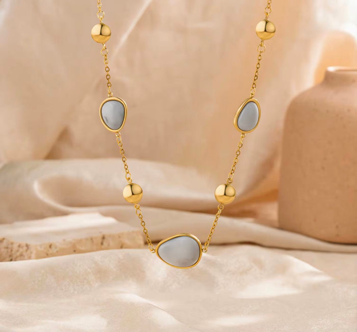 Water Pearl Drift Necklace