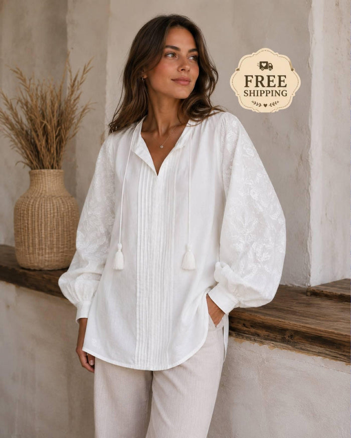 SNOW Embroidered Blouse