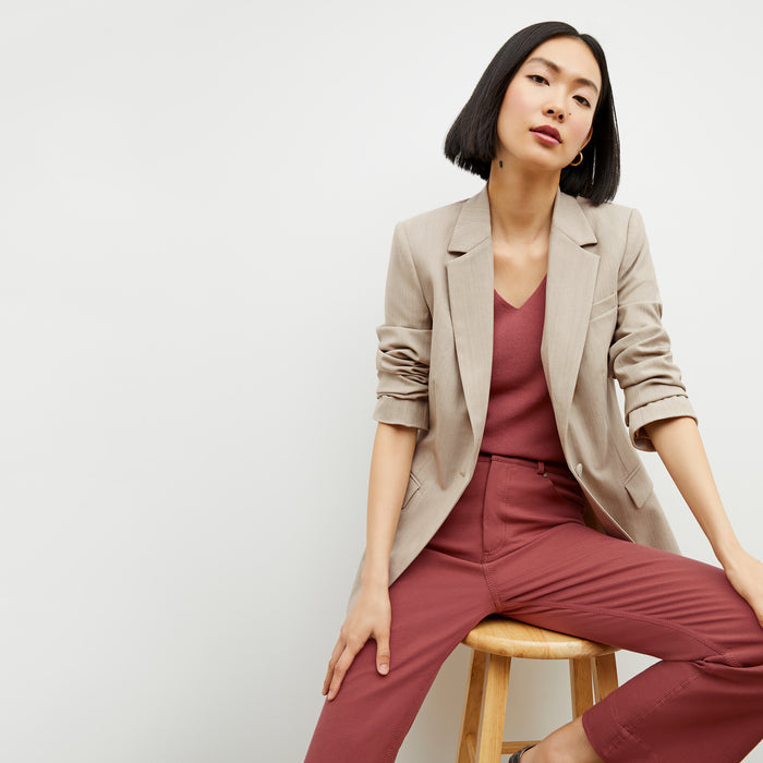 Front image of a woman wearing the Yiyan Blazer in Natural Melange